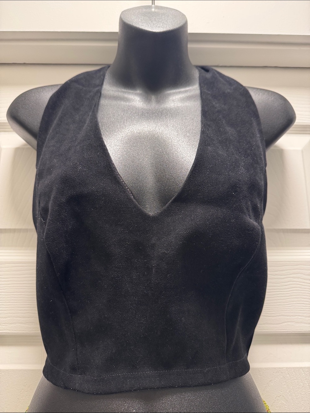 Women’s Black V-Neck Sleeveless Top